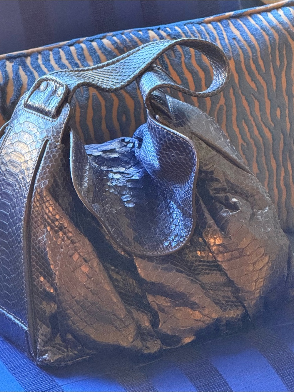 ZAGLIANI Midnight Blue Python Snakeskin Hand/Shoulder Bag - Picture 13 of 13